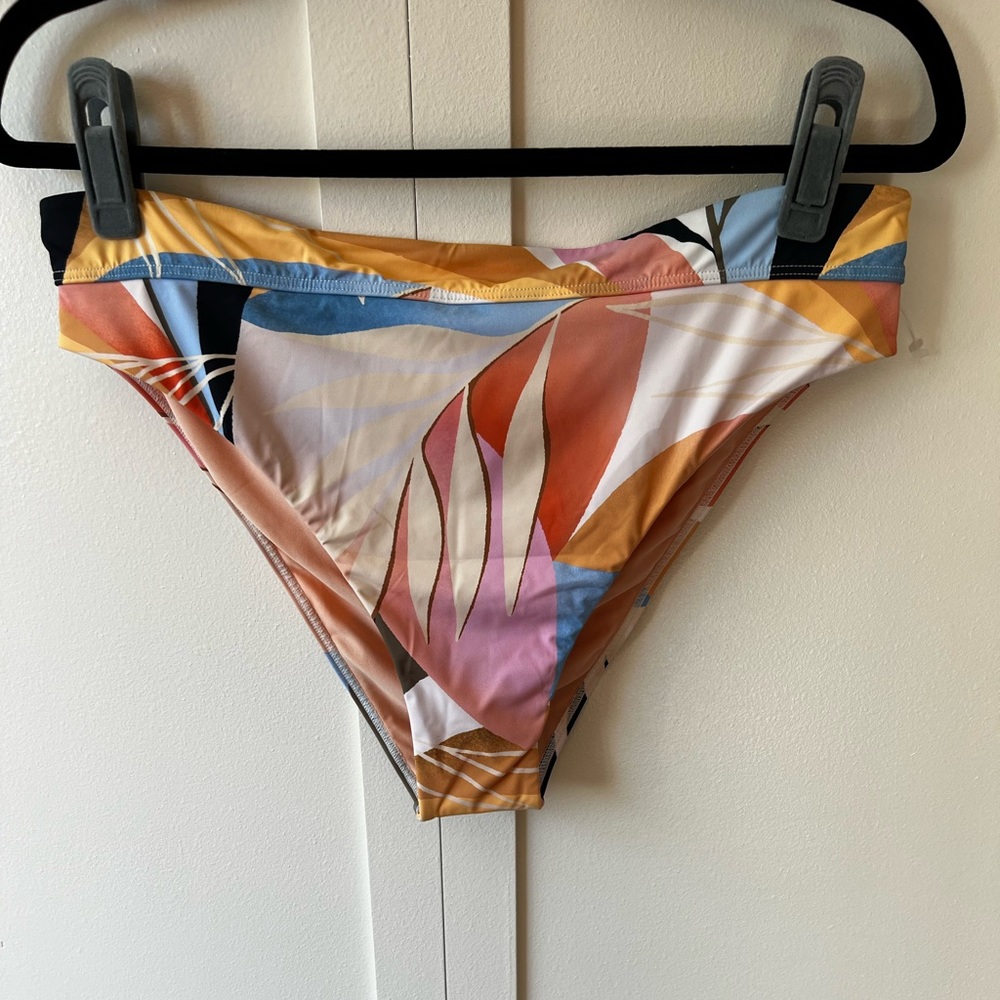 Billabong NWOT Bikini Bottom Palm Leaf Last‎ Rays Size XXL